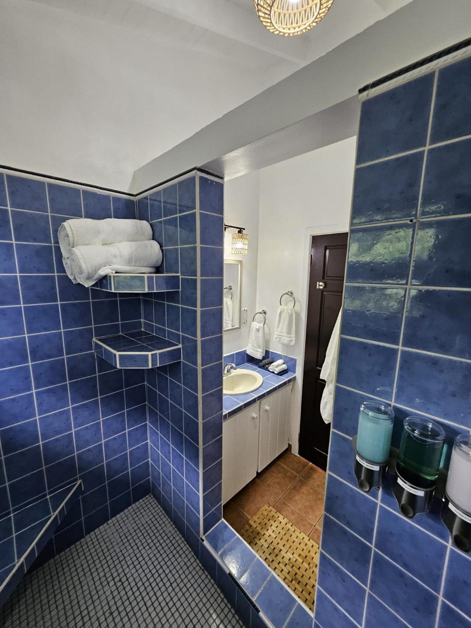 Hodges Bay House Apartment Calibishie Стая снимка