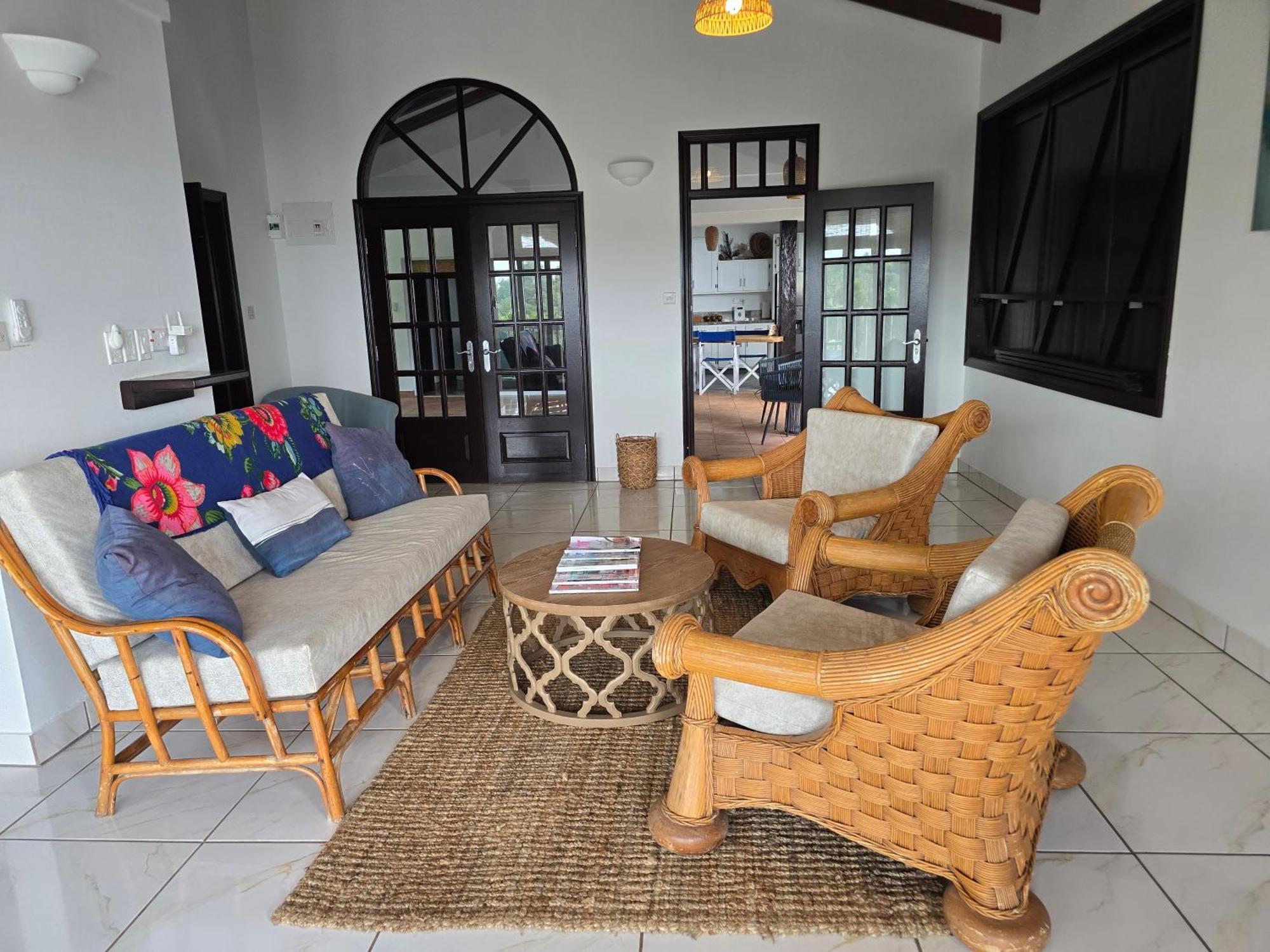 Hodges Bay House Apartment Calibishie Екстериор снимка